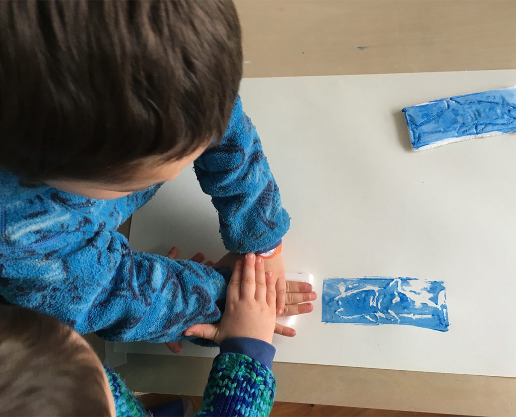 Técnica de grabado con plumavit