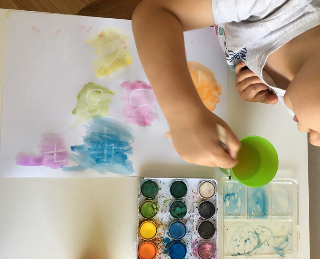 Técnica de lápiz cera/vela blanco y acuarela